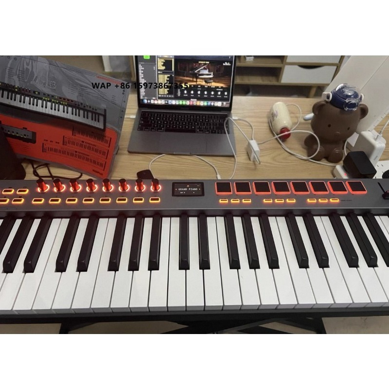 MIDIPLUS XMAX Portable USB MID - Midi Controller Pad のレビューと価格